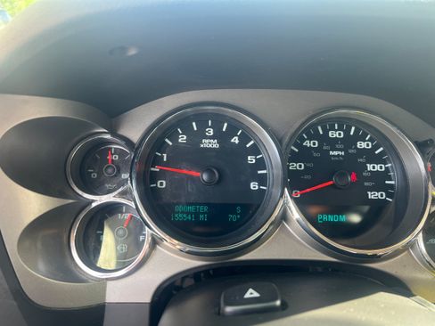 Used 2010 Chevrolet Silverado 1500 LT w/ Power Pack Plus AWD/4WD image 15