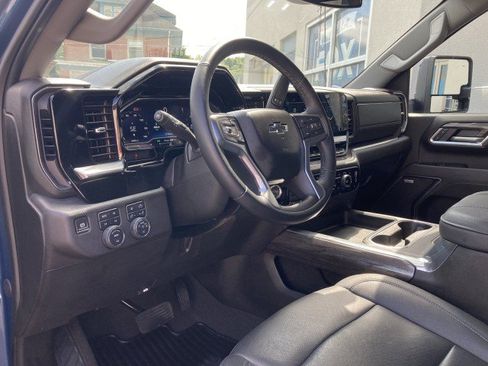 Used 2025 Chevrolet Silverado 2500 LTZ w/ Trail Boss Package AWD/4WD image 9