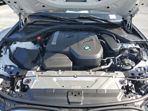 Used 2025 BMW 330i Sedan w/ Premium Package RWD image 32