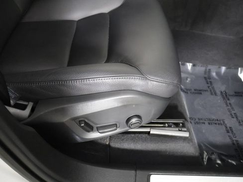 Used 2023 Volvo XC60 B5 Plus w/ Climate Package AWD/4WD image 34