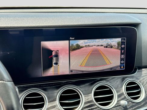 Used 2020 Mercedes-Benz E 350 Sedan image 35