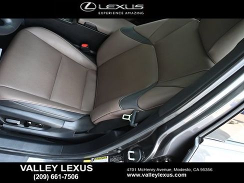 Used 2023 Lexus ES 300h w/ Premium Package FWD image 13