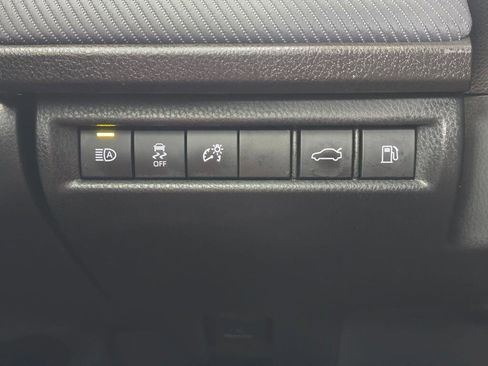 Used 2025 Toyota Camry SE image 25