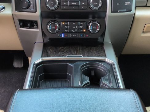 Used 2020 Ford F350 Lariat AWD/4WD image 19