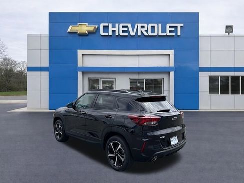 Used 2023 Chevrolet TrailBlazer RS w/ Sun and Liftgate Package AWD/4WD image 8