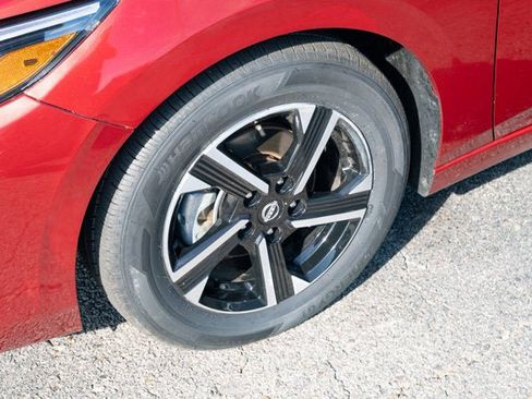 Used 2024 Nissan Sentra SV image 9