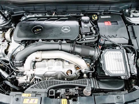 Used 2026 Mercedes-Benz GLB 250 image 26