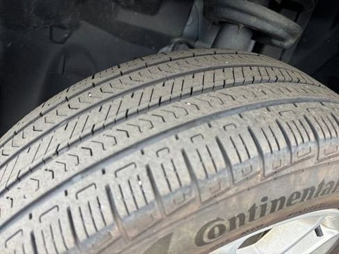 Used 2023 Jeep Renegade Latitude image 27