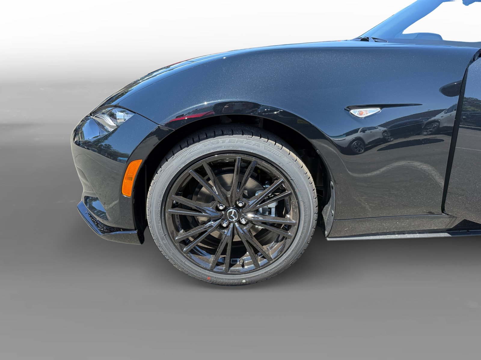 New 2026 MAZDA MX-5 Miata Club w/ Interior Package RWD image 9