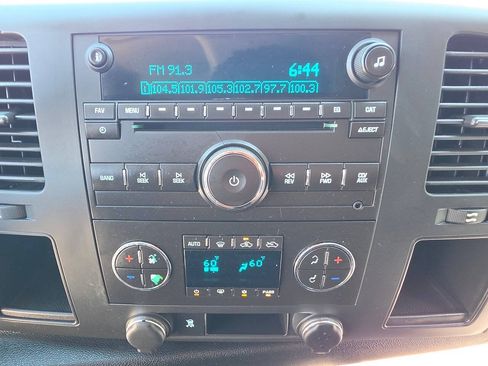 Used 2011 Chevrolet Silverado 1500 LT w/ Texas Edition RWD image 35