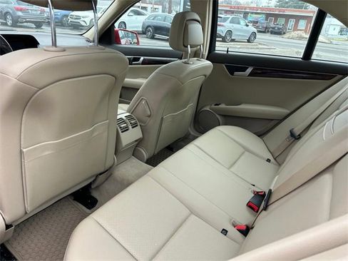Used 2014 Mercedes-Benz C 300 4MATIC Sedan image 14