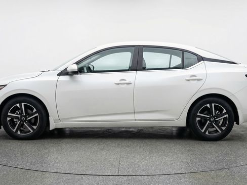 Used 2025 Nissan Sentra SV image 5