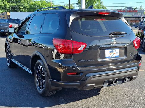 Used 2020 Nissan Pathfinder SL AWD/4WD image 4