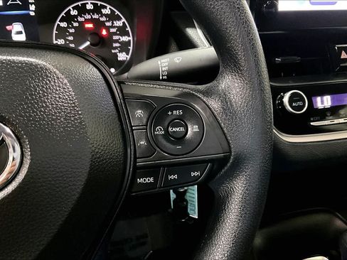 Certified 2025 Toyota Corolla LE FWD image 25