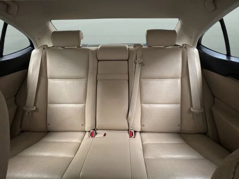 Used 2015 Lexus ES 350 w/ Luxury Package FWD image 18