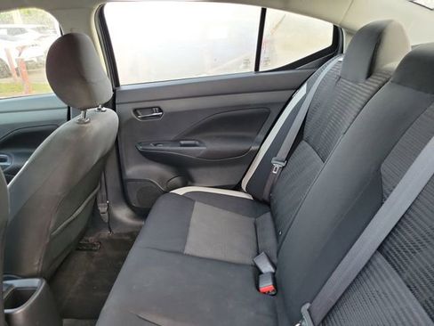 Used 2021 Nissan Versa SV image 28