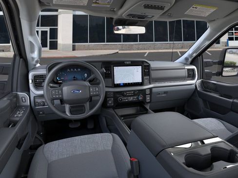 New 2026 Ford F350 4x4 Crew Cab Super Duty image 9