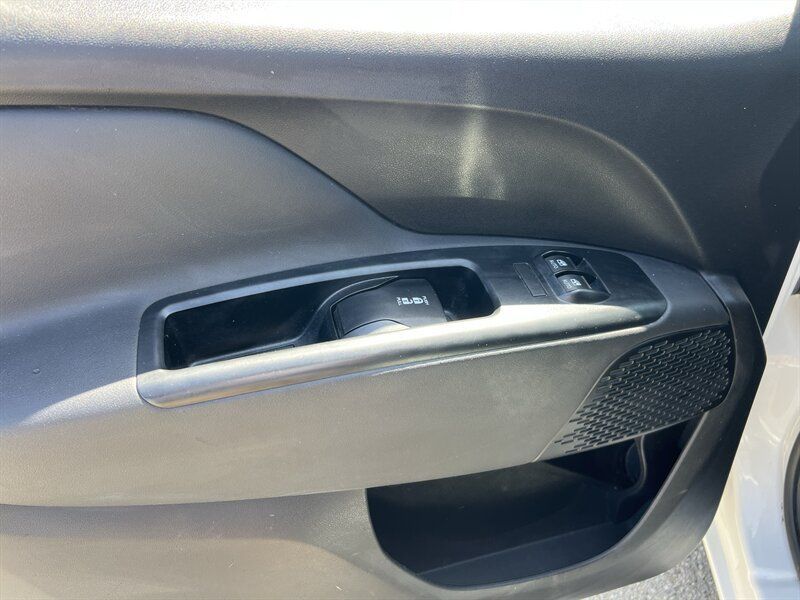 Used 2017 RAM ProMaster City Tradesman FWD image 12