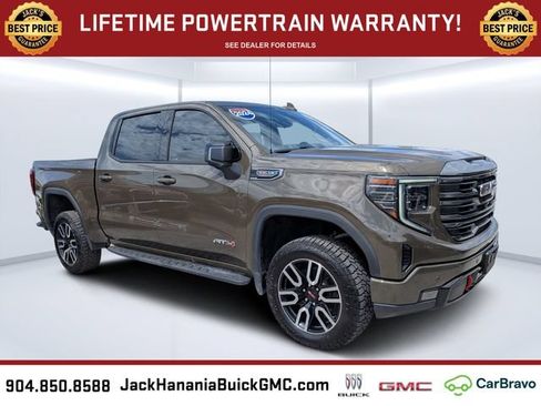 Used 2024 GMC Sierra 1500 AT4 w/ Technology Package AWD/4WD image 1