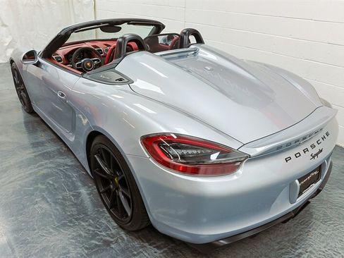 Used 2016 Porsche Boxster Spyder RWD image 14