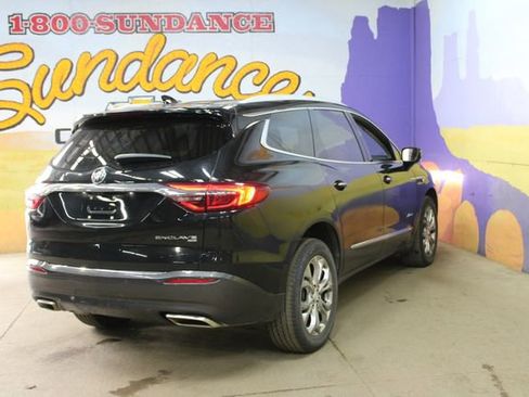 Used 2019 Buick Enclave Avenir w/ Avenir Technology Package AWD/4WD image 8