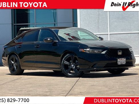Used 2025 Honda Accord Sport image 1