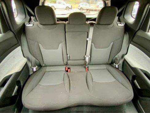 Used 2023 Jeep Compass Sport image 27