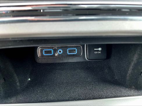 Used 2020 Jeep Grand Cherokee Laredo AWD/4WD image 16