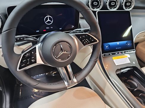 New 2026 Mercedes-Benz GLC 300 image 17