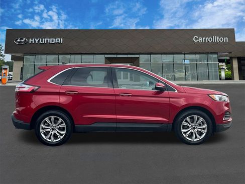 Used 2024 Ford Edge Titanium image 4