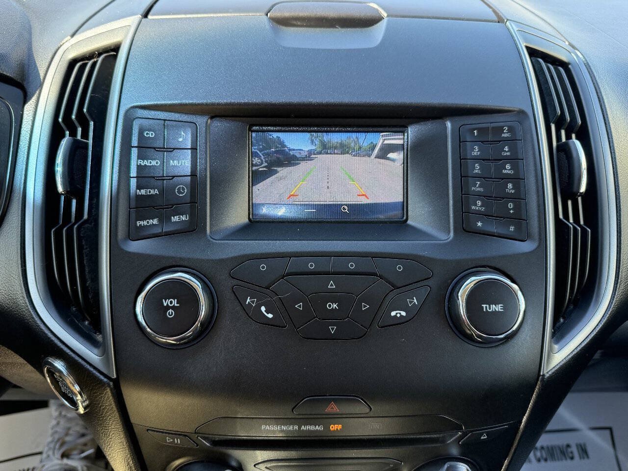 Used 2015 Ford Edge SE FWD image 8
