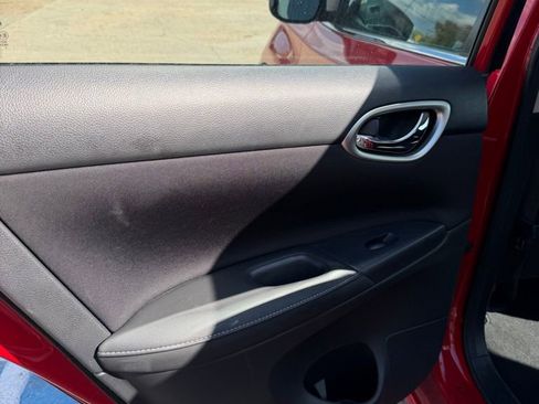 Used 2019 Nissan Sentra SV image 8