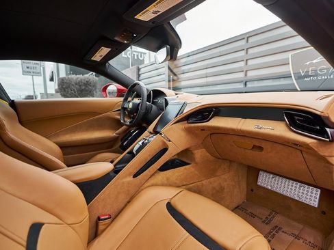 Used 2023 Ferrari Roma image 41