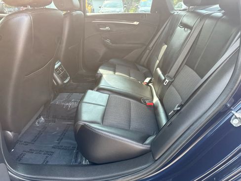 Used 2016 Chevrolet Impala LT w/ Convenience Package FWD image 13