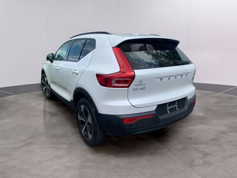 Used 2024 Volvo XC40 B5 Plus w/ Climate Package AWD/4WD image 41