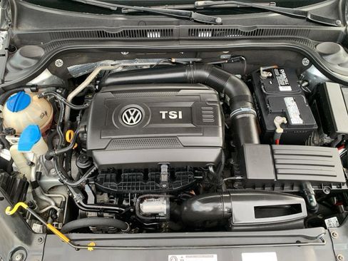 Used 2015 Volkswagen Jetta SE image 18