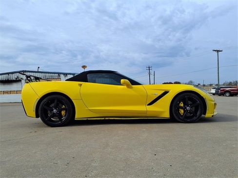 Used 2014 Chevrolet Corvette Stingray Convertible w/ 3LT Preferred Equipment Group image 4