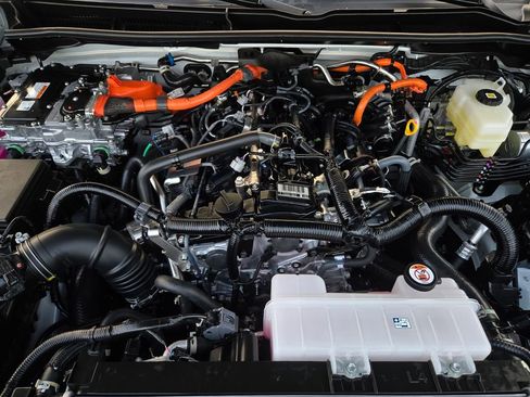 Used 2026 Toyota 4Runner 4WD image 33