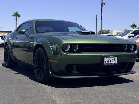 Used 2022 Dodge Challenger R/T Scat Pack RWD image 1