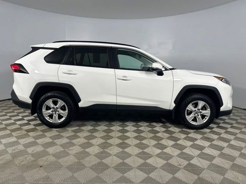 Used 2021 Toyota RAV4 XLE w/ Convenience Package AWD/4WD image 7