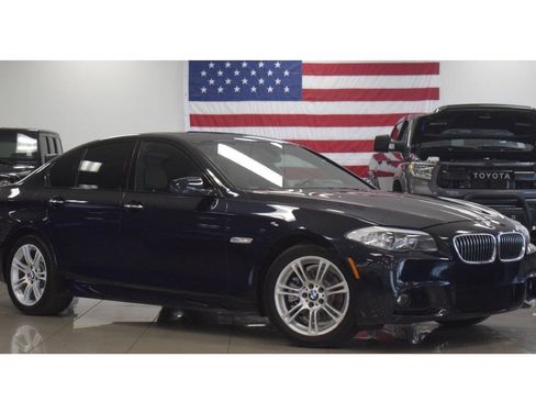 Used 2013 BMW 528i Sedan RWD image 1