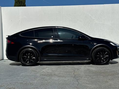 Used 2021 Tesla Model X Long Range AWD/4WD image 2