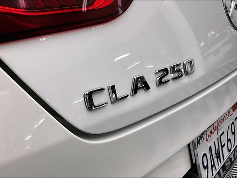 Used 2022 Mercedes-Benz CLA 250 image 31
