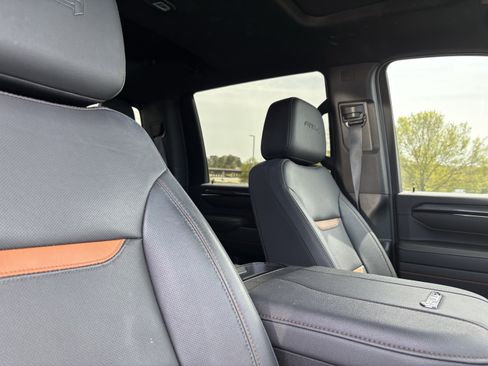 Used 2024 GMC Sierra 3500 AT4 w/ AT4 Premium Plus Package image 34