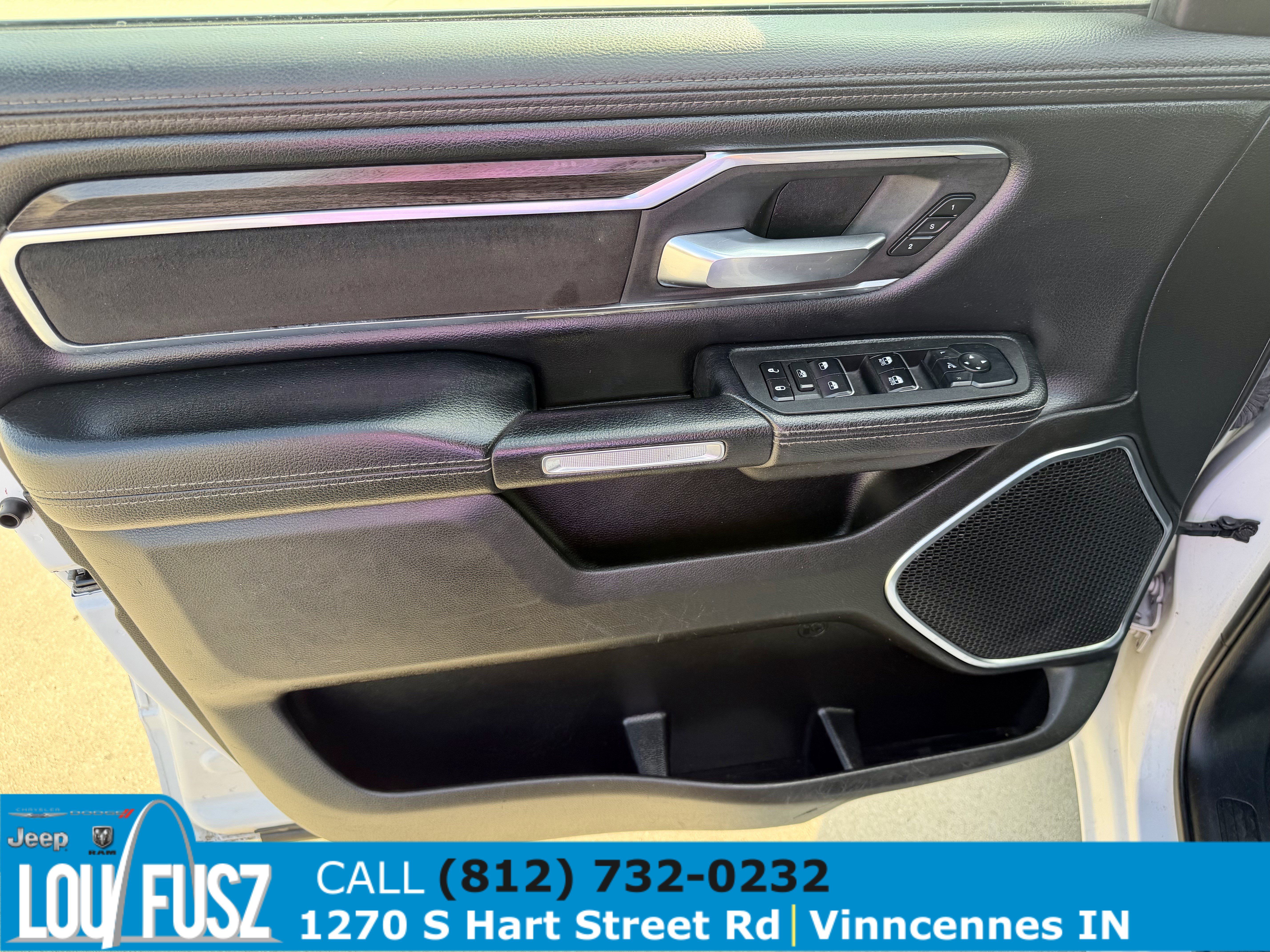 Used 2025 RAM 1500 Laramie AWD/4WD image 11
