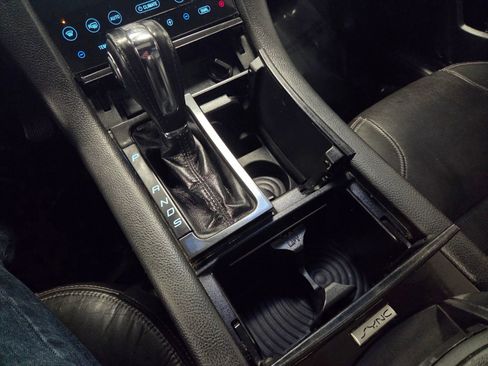 Used 2016 Ford Taurus Limited w/ Equipment Group 301A image 34