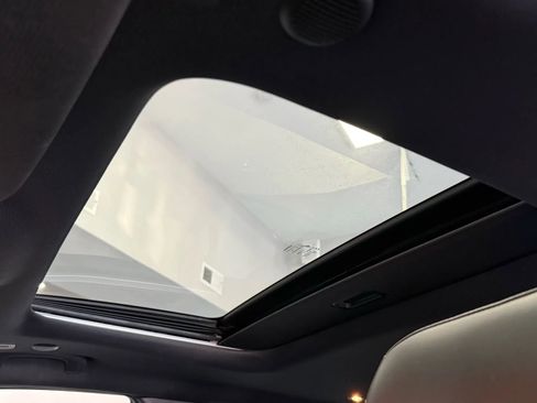 Used 2021 Jeep Grand Cherokee Altitude image 28