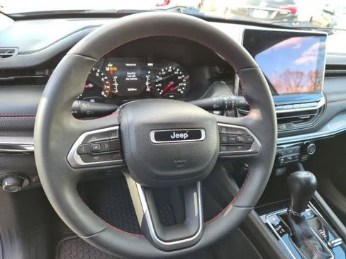 Used 2022 Jeep Compass Trailhawk image 19