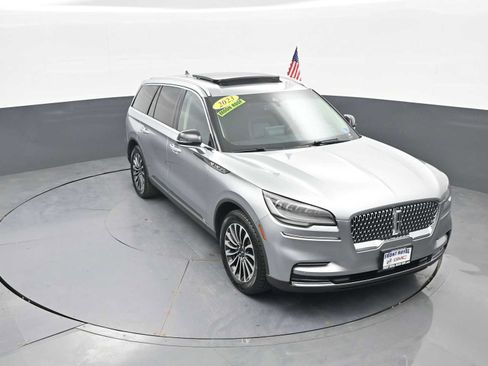 Used 2023 Lincoln Aviator AWD w/ Premium Package image 33