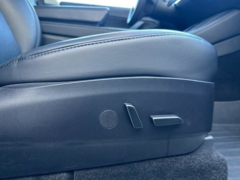 Used 2021 Tesla Model Y Long Range image 23